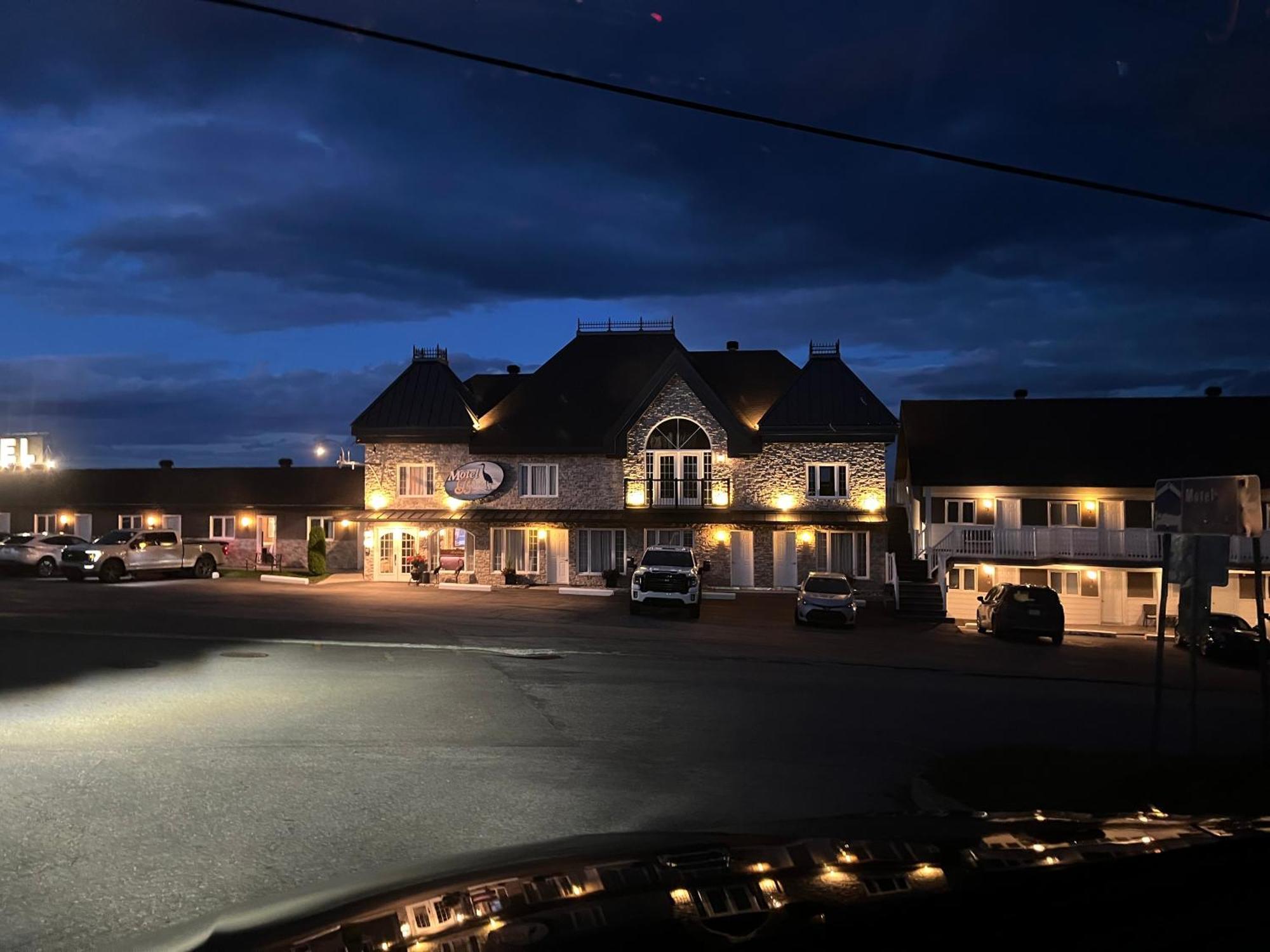 Motel Vue Belvedere Saint-Siméon Exteriör bild