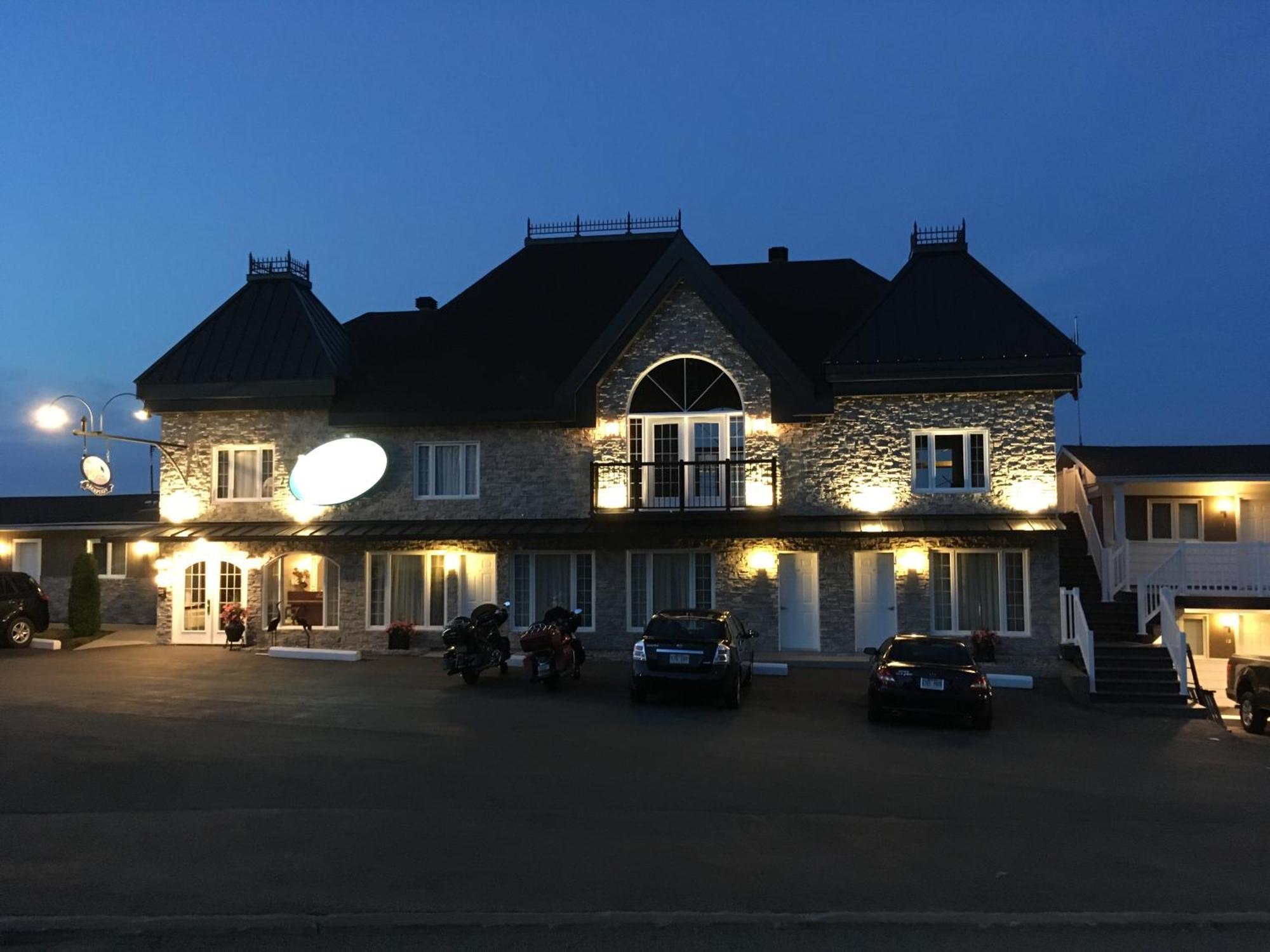 Motel Vue Belvedere Saint-Siméon Exteriör bild